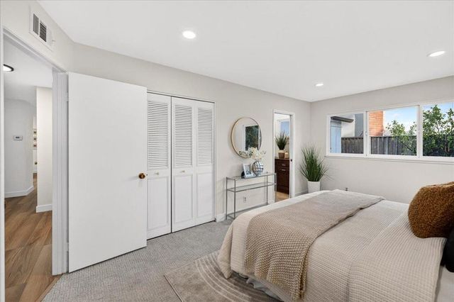 1055 Summerwood Court, San Jose, CA 95132