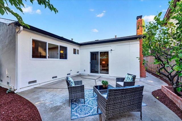 1055 Summerwood Court, San Jose, CA 95132