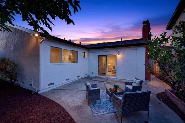 1055 Summerwood Court, San Jose, CA 95132