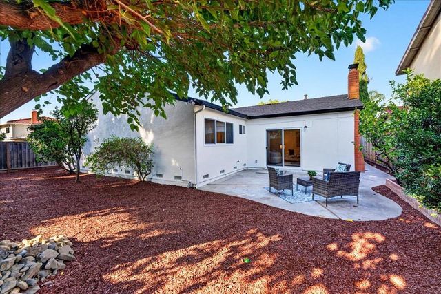 1055 Summerwood Court, San Jose, CA 95132