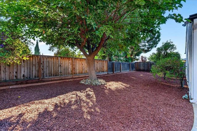 1055 Summerwood Court, San Jose, CA 95132