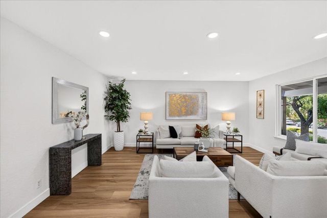 1055 Summerwood Court, San Jose, CA 95132