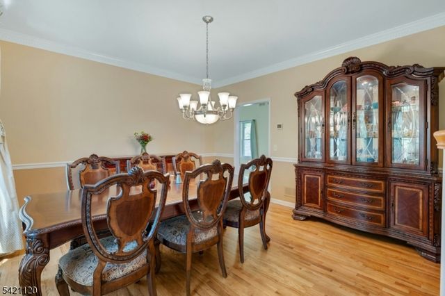 63 Twin Oaks Rd, Bridgewater Twp., NJ 08807
