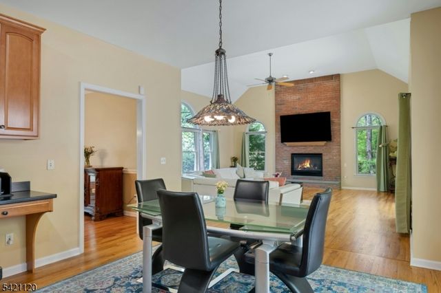63 Twin Oaks Rd, Bridgewater Twp., NJ 08807