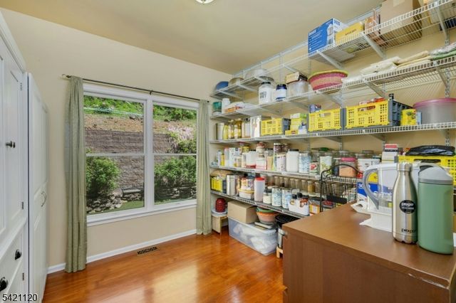 63 Twin Oaks Rd, Bridgewater Twp., NJ 08807