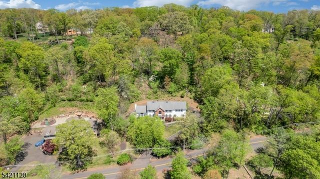 63 Twin Oaks Rd, Bridgewater Twp., NJ 08807
