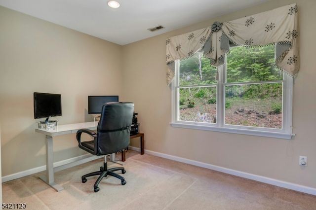 63 Twin Oaks Rd, Bridgewater Twp., NJ 08807
