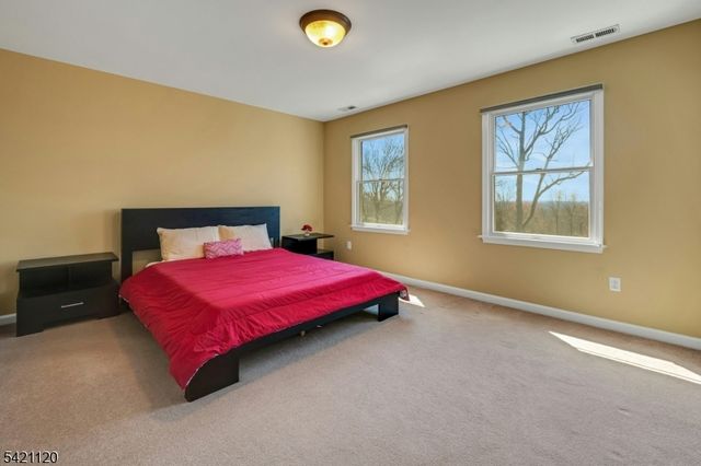 63 Twin Oaks Rd, Bridgewater Twp., NJ 08807