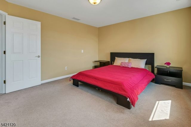 63 Twin Oaks Rd, Bridgewater Twp., NJ 08807