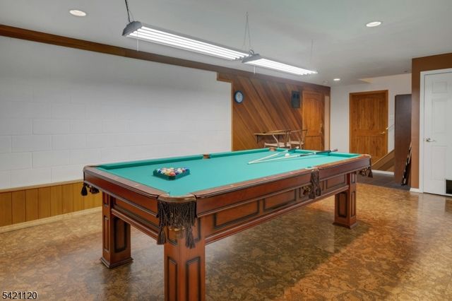 63 Twin Oaks Rd, Bridgewater Twp., NJ 08807