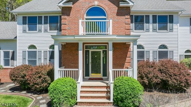 63 Twin Oaks Rd, Bridgewater Twp., NJ 08807
