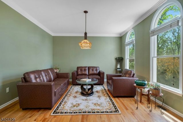 63 Twin Oaks Rd, Bridgewater Twp., NJ 08807