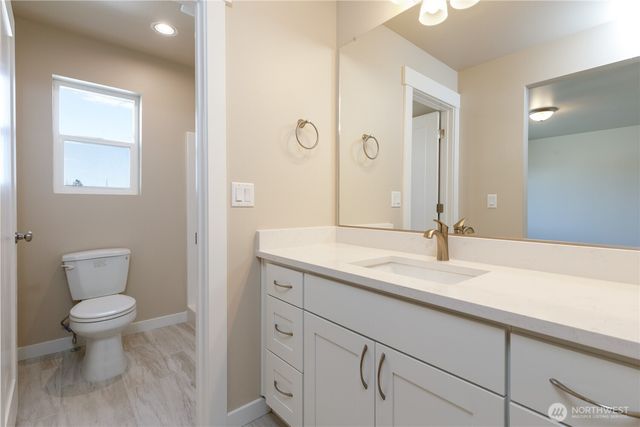 921 W Ted Yao Way, Moses Lake, WA 98837