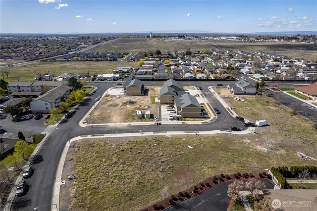 921 W Ted Yao Way, Moses Lake, WA 98837