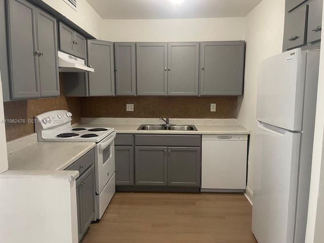 2029 NW 46th Ave E107, Lauderhill, FL 33313