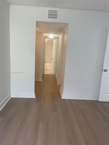 2029 NW 46th Ave E107, Lauderhill, FL 33313