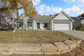 1404 Frontier Lane, Olathe, KS 66062