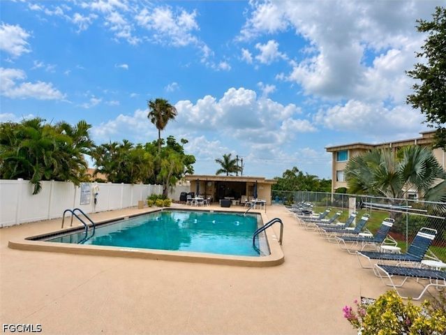 2264 Winkler AVE 210, Fort Myers, FL 33901