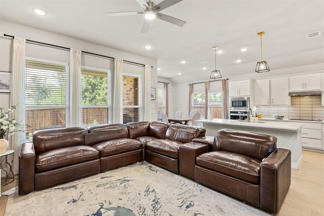5839 Heatherwood Loop, Sachse, TX 75048