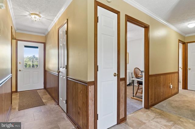 65 WALNUT DALE RD, Shippensburg, PA 17257