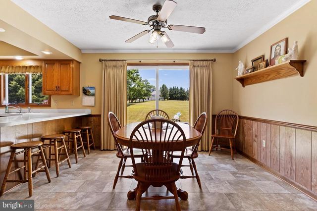 65 WALNUT DALE RD, Shippensburg, PA 17257