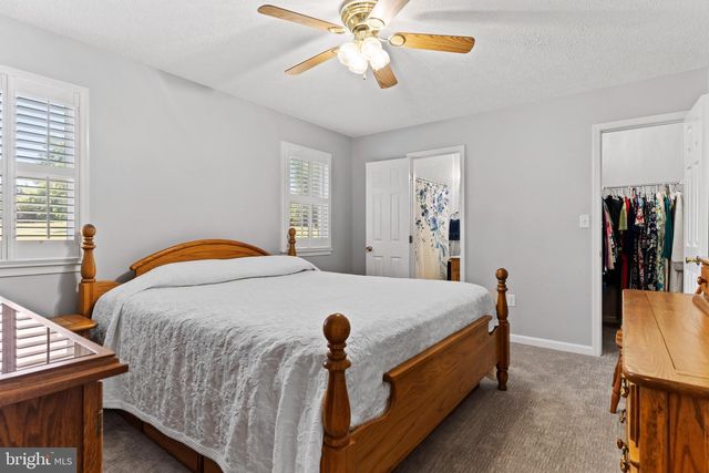 65 WALNUT DALE RD, Shippensburg, PA 17257
