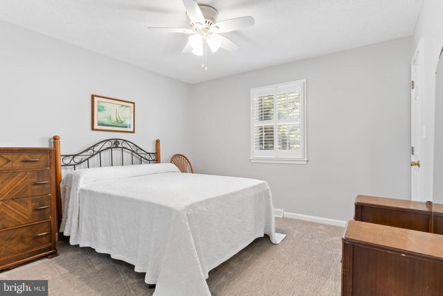 65 WALNUT DALE RD, Shippensburg, PA 17257