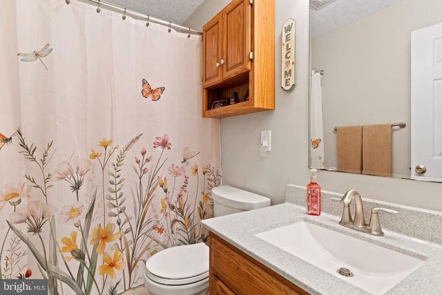 65 WALNUT DALE RD, Shippensburg, PA 17257