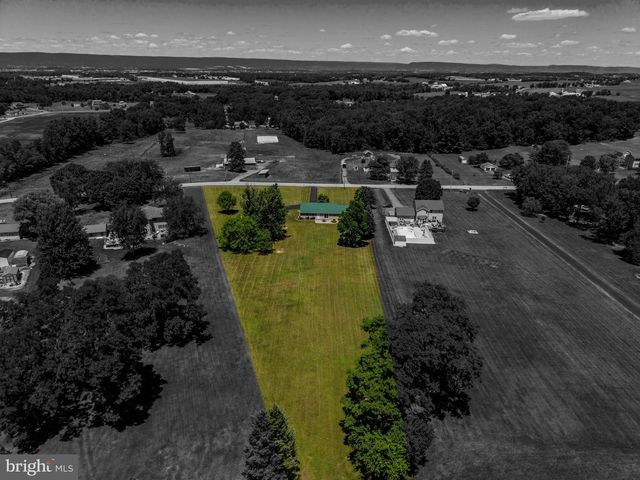 65 WALNUT DALE RD, Shippensburg, PA 17257