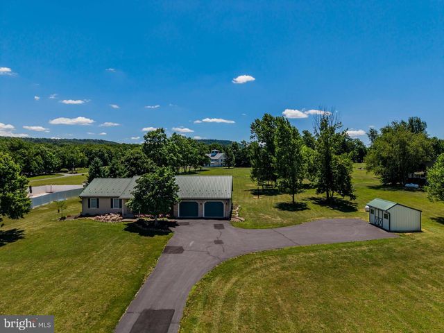 65 WALNUT DALE RD, Shippensburg, PA 17257