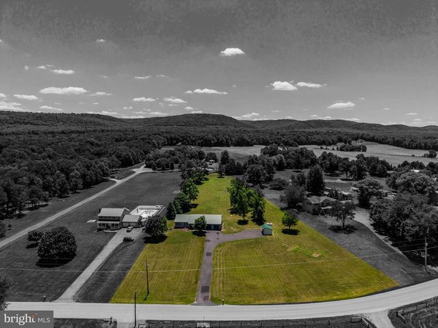 65 WALNUT DALE RD, Shippensburg, PA 17257