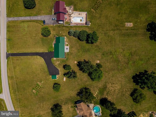 65 WALNUT DALE RD, Shippensburg, PA 17257