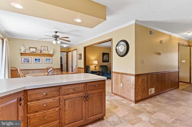 65 WALNUT DALE RD, Shippensburg, PA 17257
