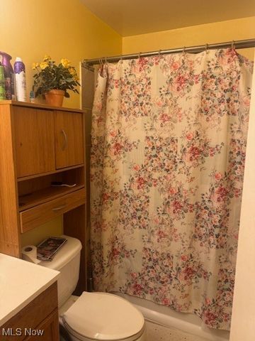 13501 Astor Avenue, Cleveland, OH 44135