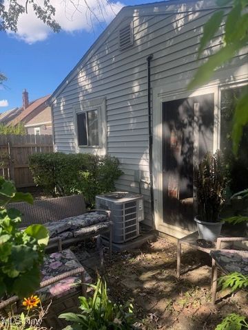 13501 Astor Avenue, Cleveland, OH 44135