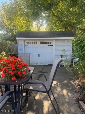 13501 Astor Avenue, Cleveland, OH 44135