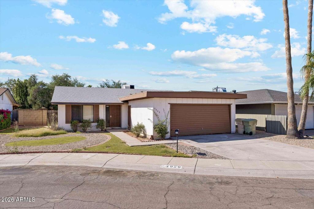 4929 W TOWNLEY Avenue, Glendale, AZ 85302