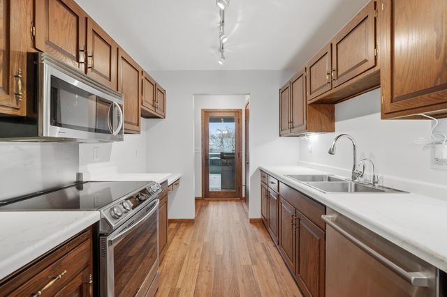 1275 Brighton Square, New Brighton, MN 55112