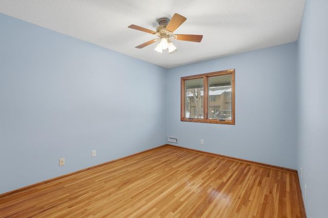 1275 Brighton Square, New Brighton, MN 55112