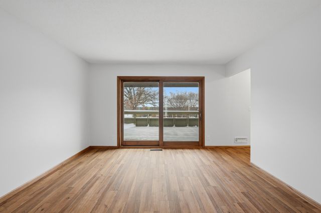 1275 Brighton Square, New Brighton, MN 55112