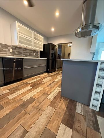 4417 SW 35th Ave, Dania Beach, FL 33312