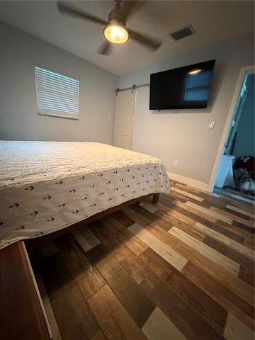 4417 SW 35th Ave, Dania Beach, FL 33312