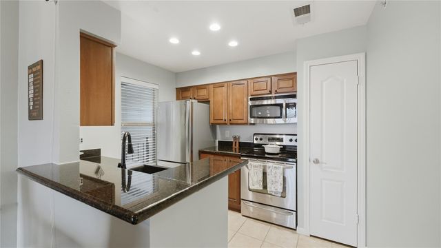 6000 Shepherd Mountain CV 917, Austin, TX 78730