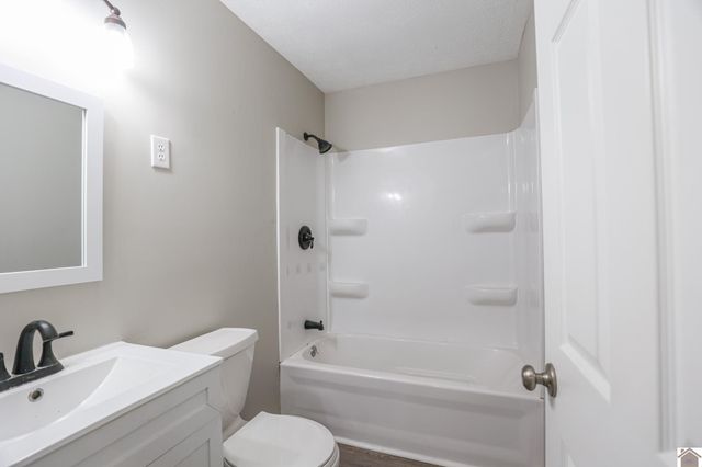 1116 Starke Ave, Paducah, KY 42003