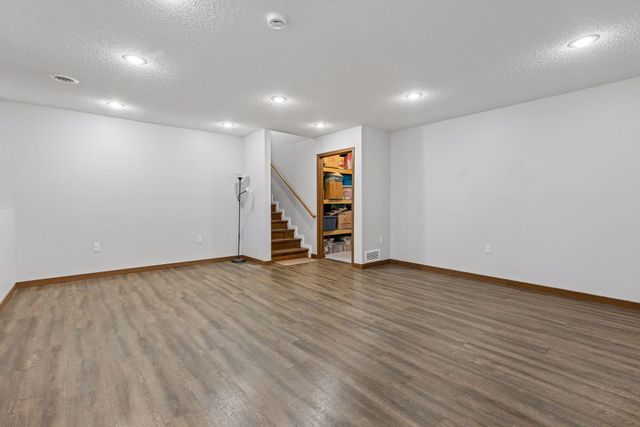 14835 Natchez Avenue, Savage, MN 55378