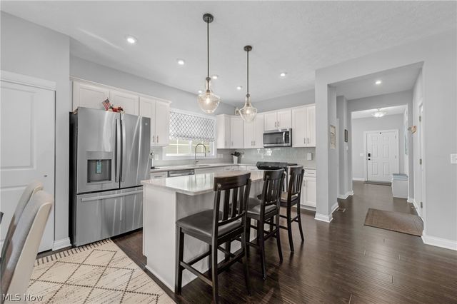 978 Hawkin Lane, Aurora, OH 44202