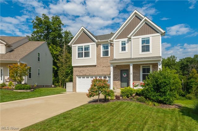 978 Hawkin Lane, Aurora, OH 44202
