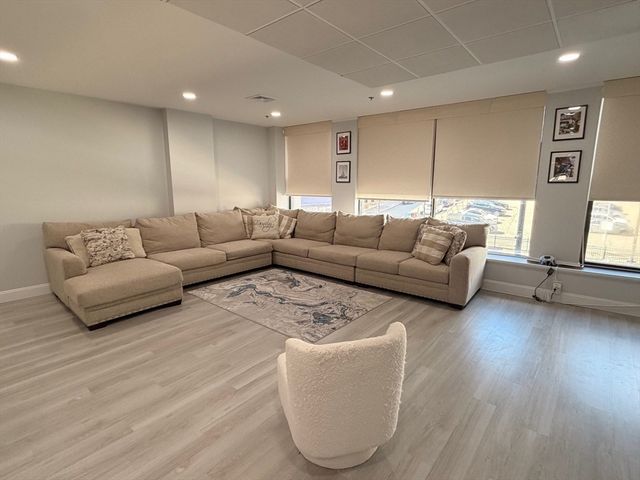 531 Main St 201M, Worcester, MA 01608