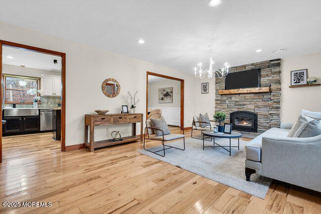 592 Whitecomb Street, Jackson, NJ 08527