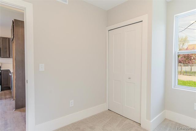 7436 Oakland Street, Detroit, MI 48211
